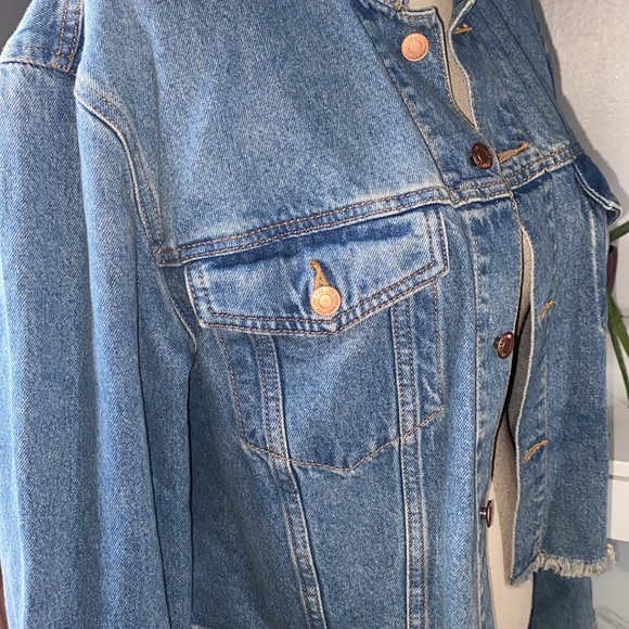 NEW ♥️  PINK VICTORIA’S SECRET ♥️ Cropped Oversized Denim Jacket ♥️  M - Picture 8 of 16